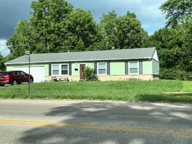 Main picture of 4086 Klepinger Rd