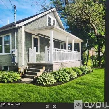 Main picture of 17 Lindbergh Ave