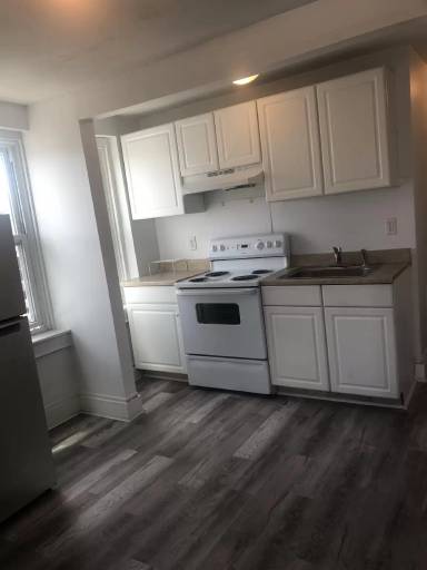 Main picture of 2625 N West St