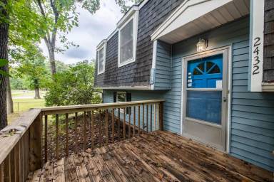 Main picture of 2432 Old Bermuda Hundred Rd