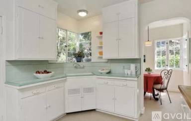 Main picture of 527 Coventry Rd