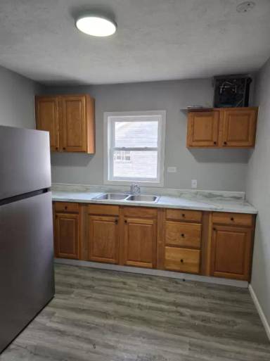 Main picture of 401 Farrington