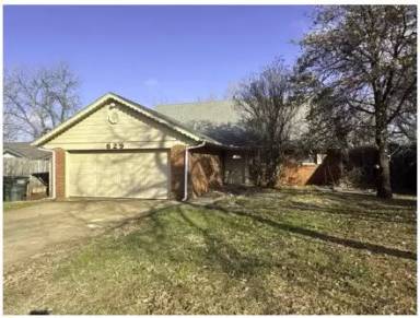 Main picture of 629 Reynolds Rd