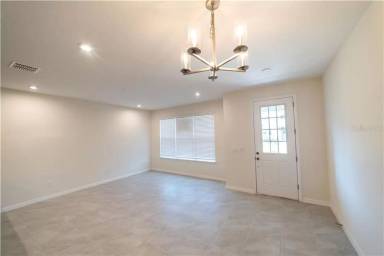 Main picture of 8860 Herencia Aly