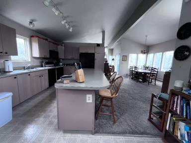 Main picture of 431 W 21st Ave