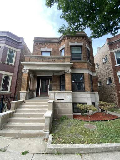 Main picture of 6125 South Champlain Avenue