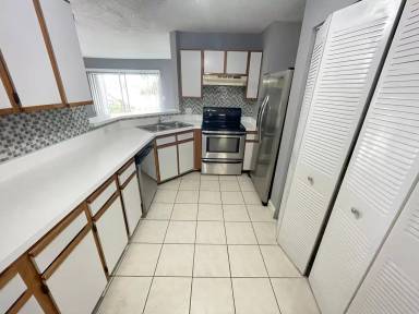 Main picture of 3401 NW 44th St