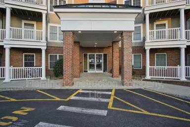 Main picture of 855 Main St