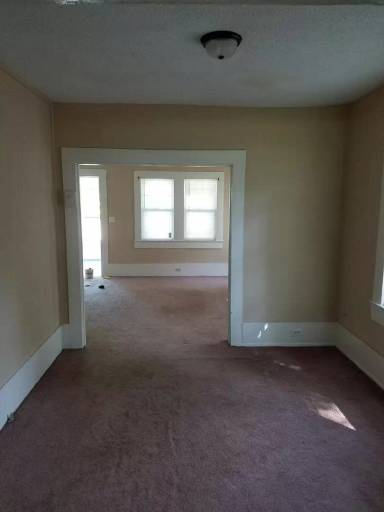 Main picture of 901 Jackson Blvd