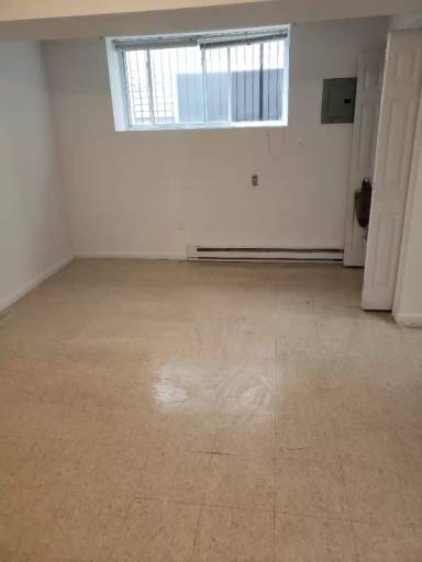 Main picture of 606 Delafield Ave