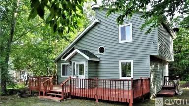 Main picture of 5255 Jack Bray Ct