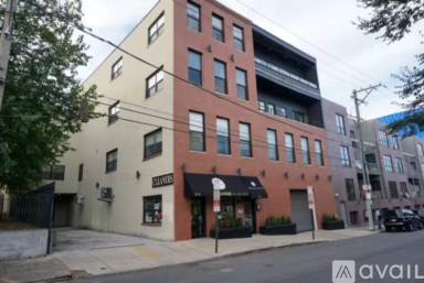 Main picture of 926 N 3rd St