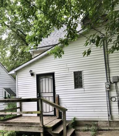 Main picture of 2147 S Renfro St