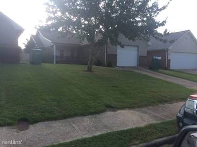 Main picture of 639 Albany St