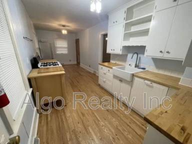 Main picture of 1475 Albert St N