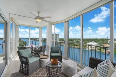 Main picture of 400 Seasage Dr