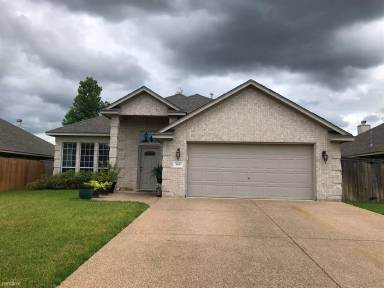 Main picture of 906 Barchetta Dr
