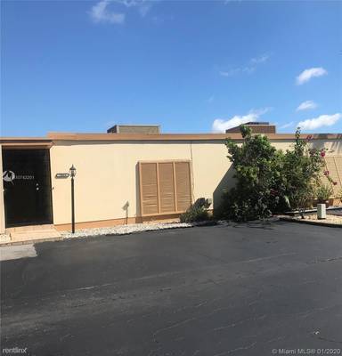 Main picture of 7013 Crown Gate Pl