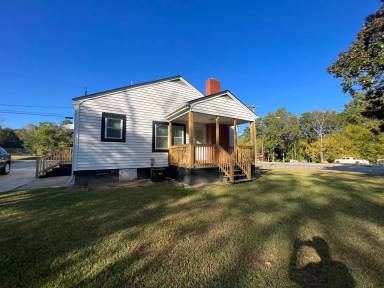 Main picture of 2121 N New Hope Rd