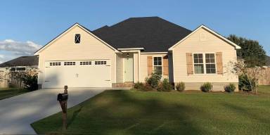 Main picture of 7634 Kayla Dr