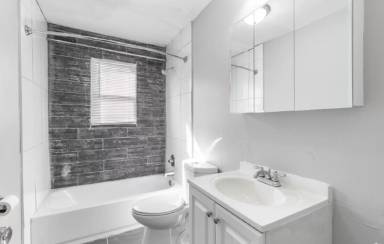 Main picture of 2 Knox St