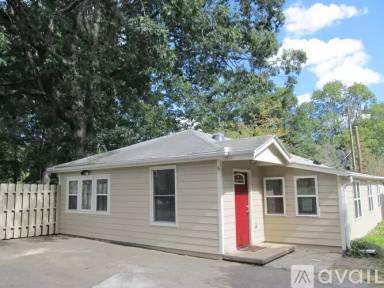 Main picture of 5 Hamlet St