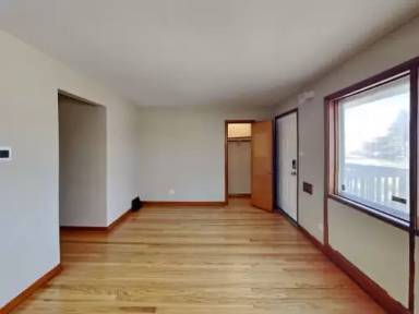 Main picture of 8834 S Troy Ave