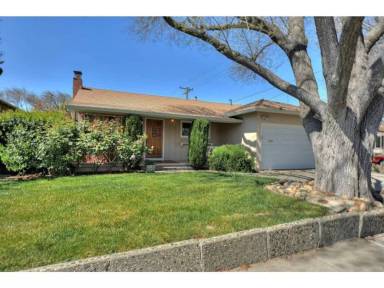 Main picture of 742 Rogers Ct