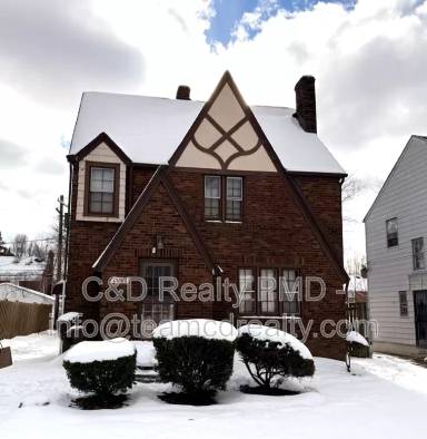 Main picture of 15602 Delrey Ave