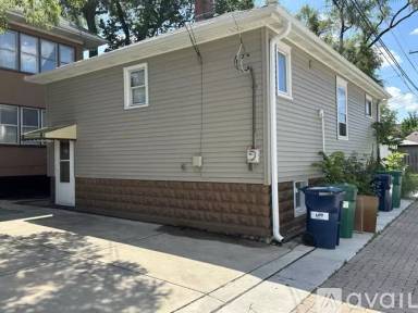 Main picture of 715 S Oak Park Ave