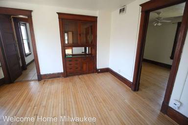 Main picture of 2557 N Bartlett Ave