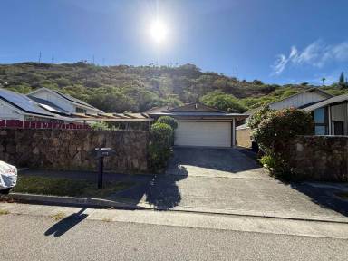 Main picture of 949 Wainiha St