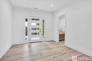 Main picture of 7740 Exchange Pl