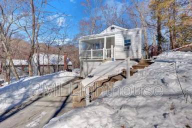 Main picture of 117 Upton Dr