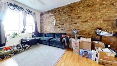 Main picture of 1307 W Addison St