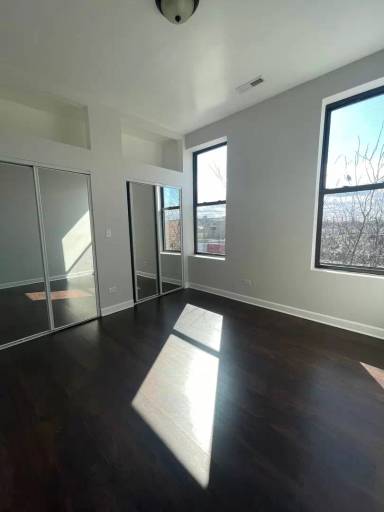 Main picture of 1141 S Western Ave