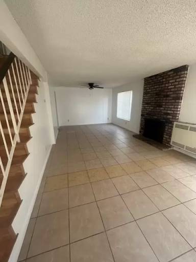 Main picture of 577 W 17th St