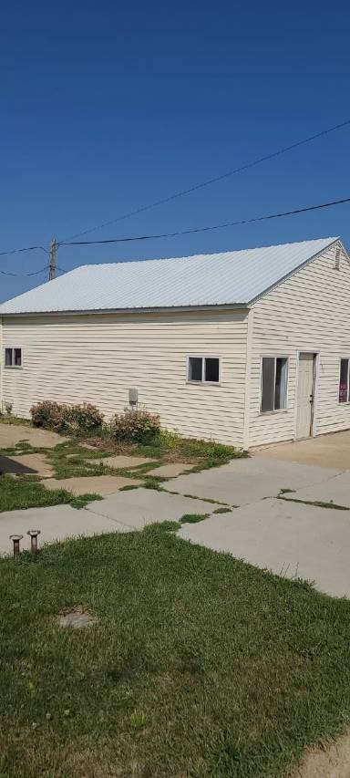 Main picture of 111 N Main St