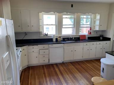 Main picture of 288 Foster St