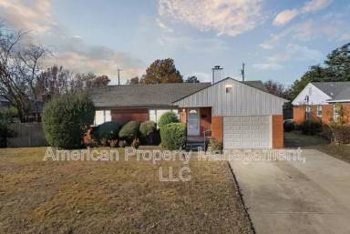 Main picture of 2180 S Toledo Ave