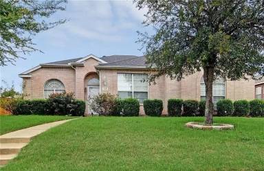 Main picture of 720 Dandelion Dr
