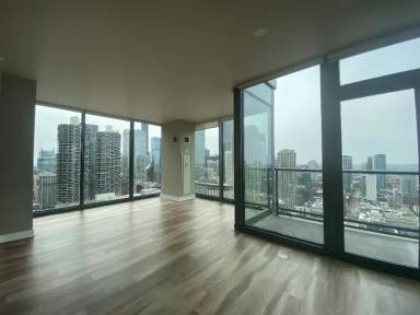 Main picture of 549 N Clark St