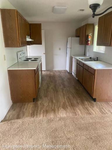 Main picture of 906 True St