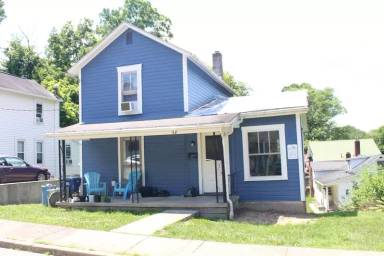 Main picture of 17 Walker St
