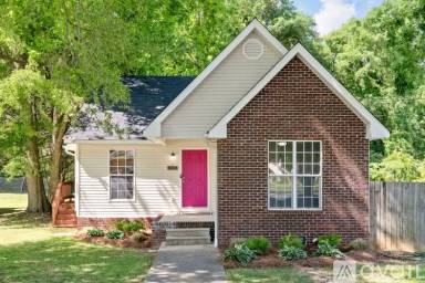 Main picture of 1004 W Walnut St