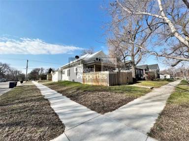 Main picture of 421 E 7th Ave
