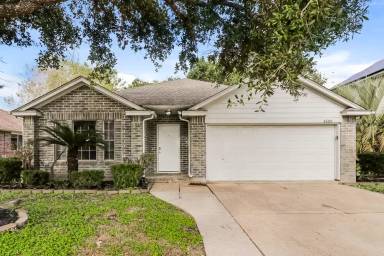 Main picture of 4509 Fox Run St
