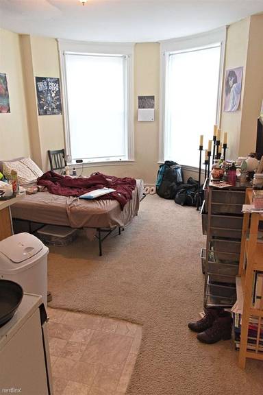 Main picture of 1124 Commonwealth Ave