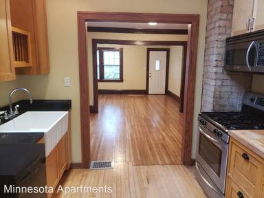 Main picture of 302 Penn Ave N