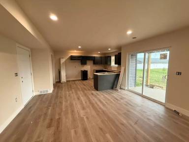 Main picture of 3050 Bennington Pl